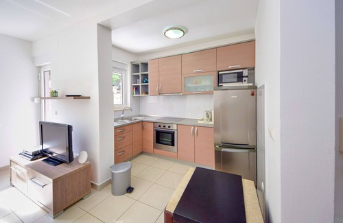 Blace Apartamento | Jasmina by Interhome
