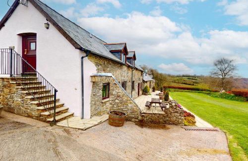 Hawkridge Casa | Jasper and Smiddy - joint booking