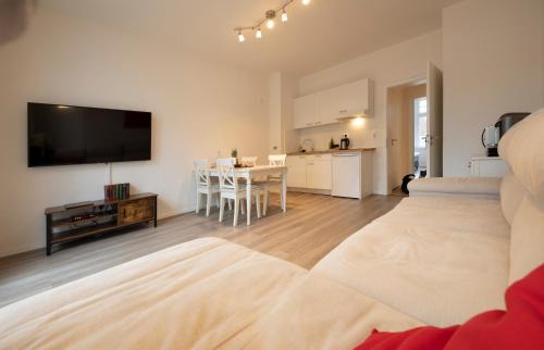 Dortmund Apartamento | JayBnB - Apartment direkt am Hafen mit Terrasse und UHD TV