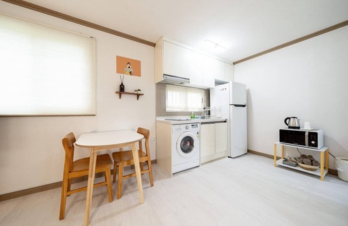 Andeok Casa | Jeju Joyhouse