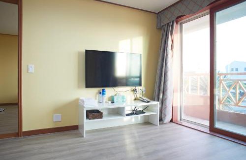 Aewol Hotel | Jeju Tovice Condo New Building