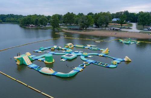 Pittsfield Otro | Jellystone Park at Pine Lakes