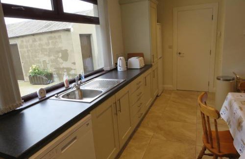 Dunseverick Casa | Jenny's Farm Cottage, Giant's Causeway