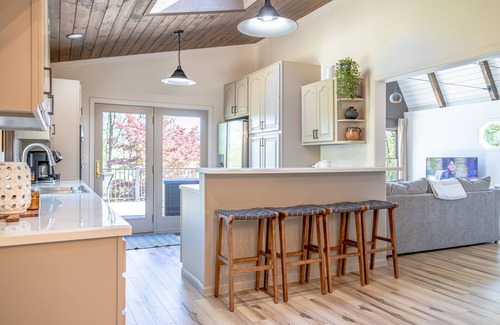 New Bloomfield Casa | Jericho Ridge Retreat.