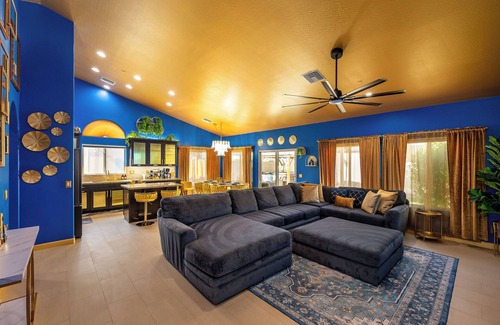 New Papago Parkway Casa | Jewel of Scottsdale, Epic game room and Hot tub, close to Old Town