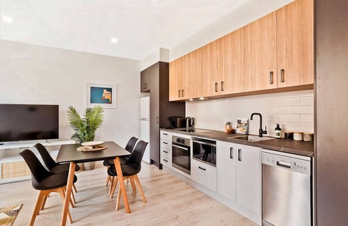 Port Adelaide Apartamento | Jewel on Jubilee - New 1 Bed Apt with Parking