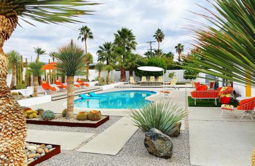 Palm Springs Casa | Jeweled Oasissaltwater Poolozonespadogfriendly!