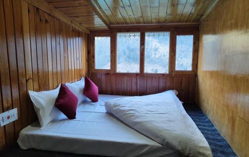 Banjar Casa | Jibhi mountain retreat