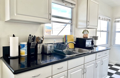 Alhambra Casa | Jie’s choice -Charming 2B in the Heart of Alhambra