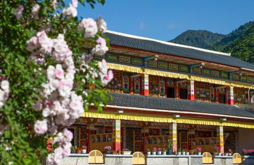 Jiuzhaigou Hotel | Jiuzhaigou Southern Hill Retreat B&B