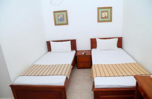 Trincomalee Hotel | JKAB Park Hotel