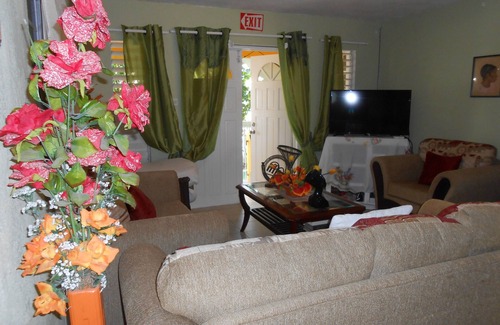 Gall Hill Casa | FAMOSO JO 1 DORMITORIO CASA COMPLETA DORMIR 3 CABLE TV A / C GRAN PRECIO RESERVE AHORA !!!!