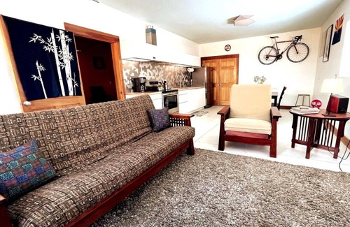Flagstaff Casa | Joe's Bike Shop w/ Garage and EV Charging