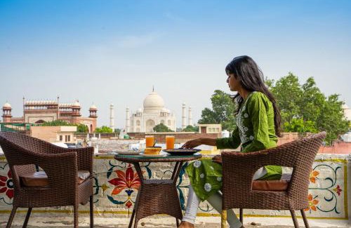 Taj Ganj Hostal | Joey's Hostel Agra - 200m from Taj Mahal