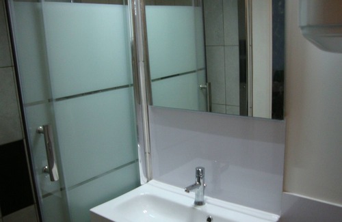 Petit-Colombes Apartamento | John homestay close Paris at Colombes