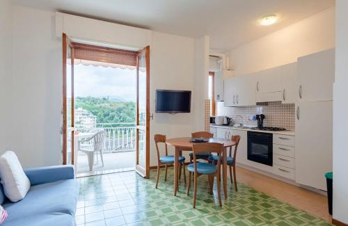 Rapallo Apartamento | JOIVY Seaview Charming Flat with Common Pool & Tennis
