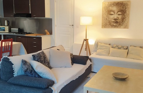 Ensues-la-Redonne Apartamento | Joli Appartement Avec Jardin sur la Côte Bleue