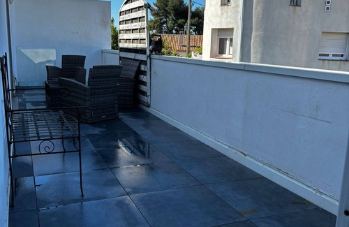 Lattes Apartamento | Joli Appartement Dans Petite Résidence Privée, Très Calme