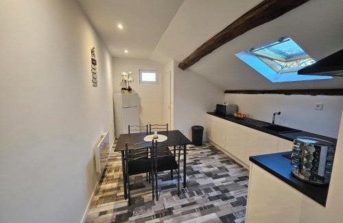 Decize Apartamento | Joli appartement mansardé