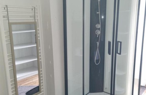 Brigueuil Casa | Jolie petite maison dans village fortifié