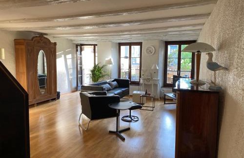 Nidau Apartamento | Joline private guest apartment feel like home