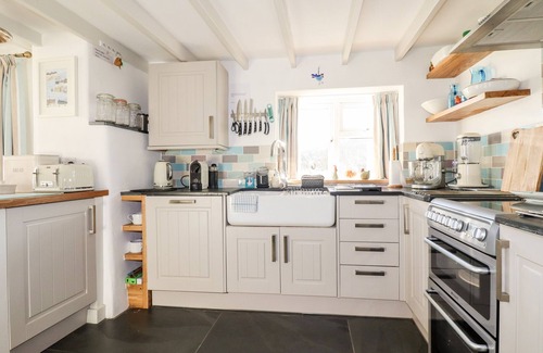 Trewarmett Casa | JONWYNS, pet friendly, character holiday cottage in Trewarmett