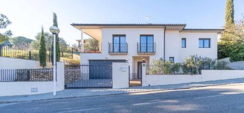 Figueres Villa | Jouvacations Villa Domenec