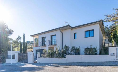 Figueres Villa | Jouvacations Villa Domenec