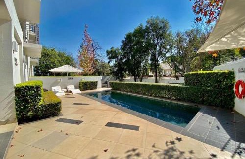 Moreleta Park Apartamento | Joys Heaven