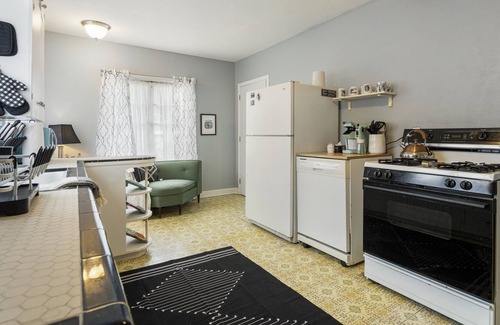 Cherry Street Otro | Jp's House of Music- 5 min from Downtown