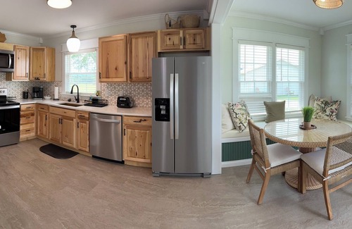 Albany Casa | June’s Place
