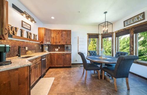 Orondo Casa | Juniper Hill Columbia River w/Hot Tub & Swim Spa