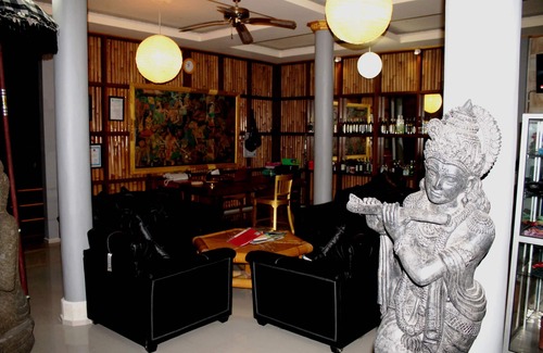 Melayang Complejo | Junjungan Suite Villa
