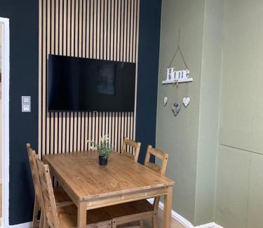 Neukoelln Apartamento | Just Berlin - Wohnung für bis zu 12 Personen