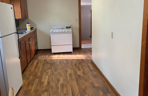 Marinette Apartamento | Just in Time for the NFL Draft! We will Uber drive you to and from Lambeau !