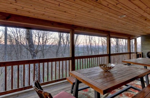 Blairsville Cabina | Just Like Heaven by Escape to Blue Ridge