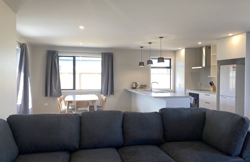 Oamaru Casa | Just like home (Brand New!)