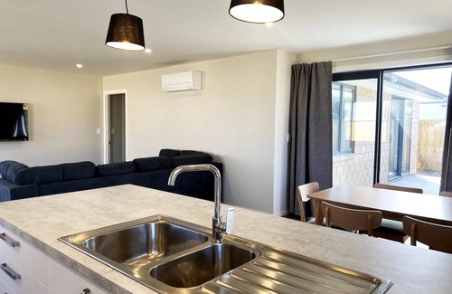 Oamaru Casa | Just like home (Brand New!)