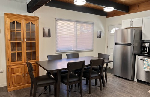 South Lake Tahoe Chalet De Esquí | Just Remodeled Mountain View Chalet Near Heavenly and Lake