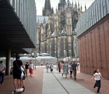 Nippes Apartamento | Köln Wohnung 4 min nähe von Hbf und Dom mit Garten ,Balkon & office