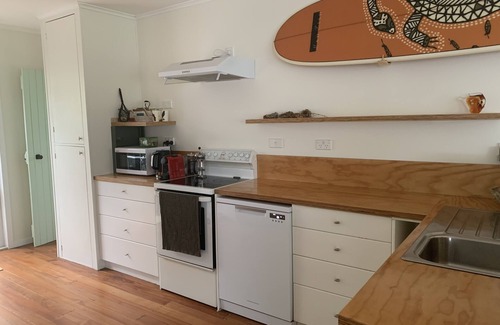 Point Wells Casa | Kōtare- - Classic Point Wells
