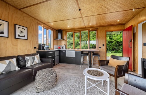 Waimate North Casa | Kūkū Kabin - Waimate North Eco Holiday Cabin