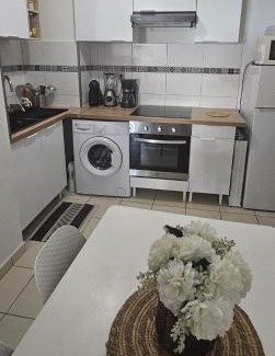 Sainte-Clotilde Apartamento | K a Z - DE LA ROSERAIE