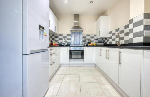 Yardley Casa | K Suites - The Villas