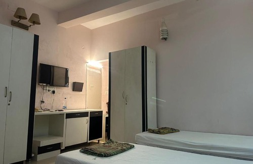Nungambakkam Casa | K THAI GUEST HOUSE