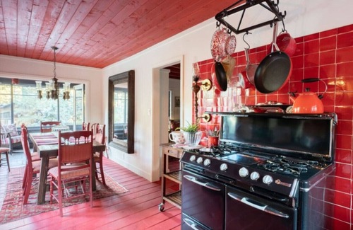 Wrightwood Chalet De Esquí | Wrightwood Chalet: Hot Tub, AC, Game Rooms, WW Chalet