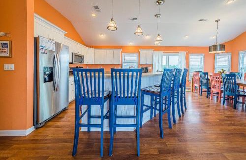 Kitty Hawk Casa | K2095 Clam I Am. Semi-Oceanfront, Elevator, Private Pool, Rec Room, Theater