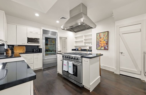 Kahala Casa | Kahala Palms by Gather: Elegant Beachside Home w/ Pool & Jacuzzi