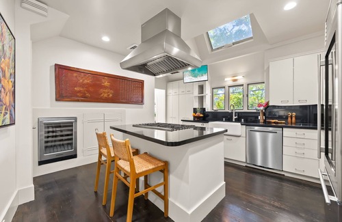 Kahala Casa | Kahala Palms by Gather: Elegant Beachside Home w/ Pool & Jacuzzi