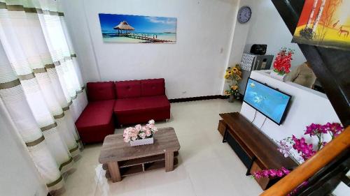 Tacloban Apartamento | Kaitleen Home Stay Door 3